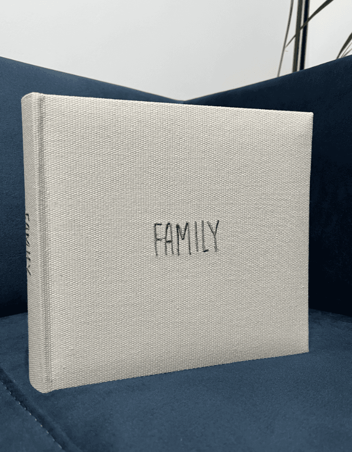 Фотоальбом на 200 фото «Family» світлий